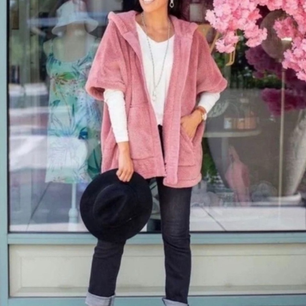 Cabi Embrace topper